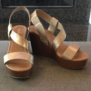 Gold wedge sandals